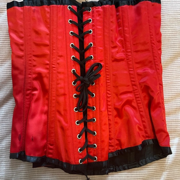 Real Boned Lace Up Corset - Picture 2 of 3